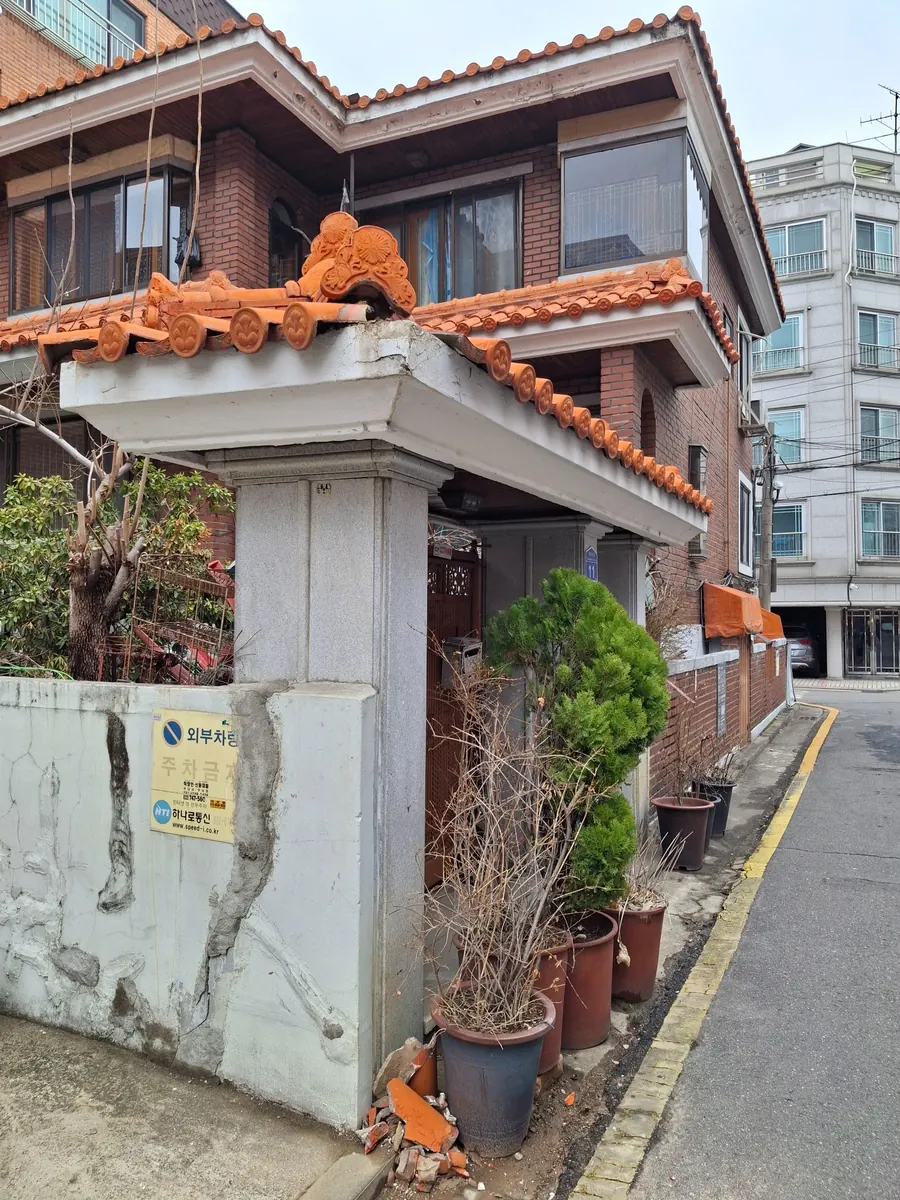 기와대문보수 시공 전 기와대문보수 시공 전 현장 사진